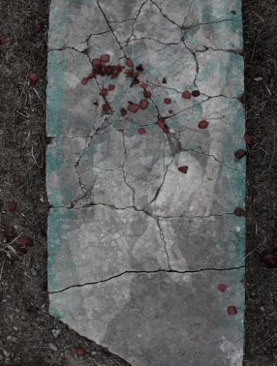 عکس سنگ قبر امین طلاچیان