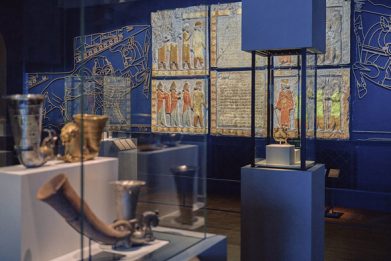 قوانین و منشور اخلاقی موزه ها