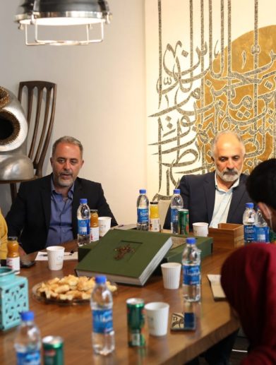 رونمایی کتاب هنری صادق تبریزی