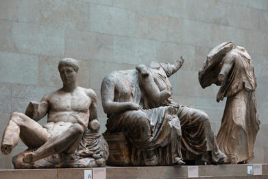 میراث فرهنگی و اثر باستانی دزدیده شده مرمرهای پارتنون یا مرمرهای الگین