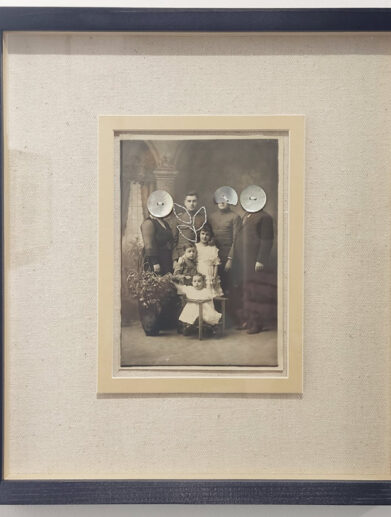 نازلی عباسی کهنه دکمه ها گالری شیدایی