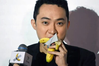 موز 6 میلیون دلاری کاتلان و جاستین سان