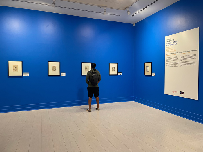 از رئالیسم جادویی تا سورئالیسم و رنه مگریت در مرکز فرهنگ و هنر آنتالیا